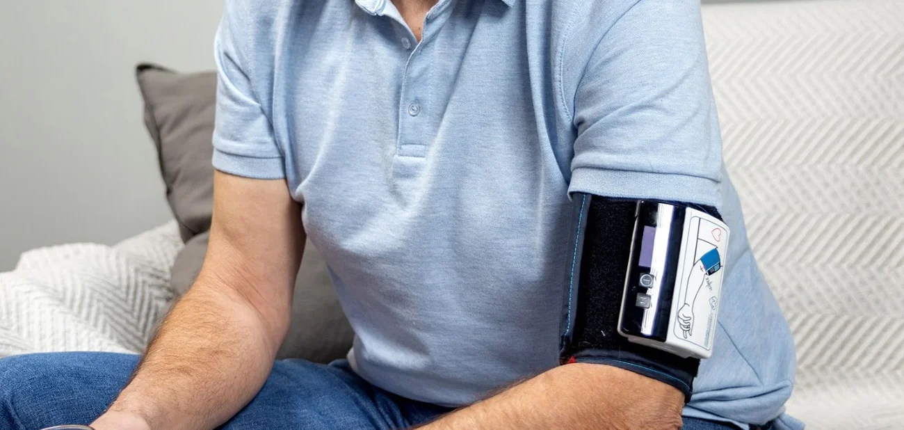 24-hour Blood Pressure Monitor used by cardiologist Dr FLM for hypertension and heart health assessment.
